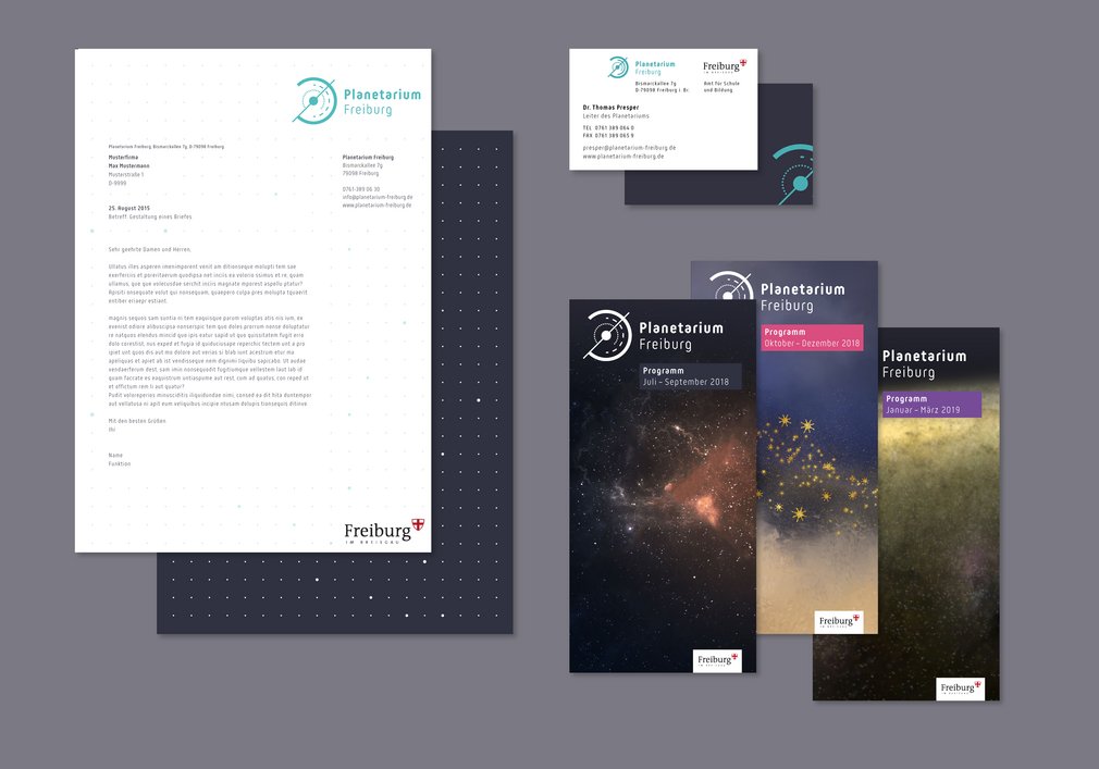 Die wesentlichen Printsachen des Planetariums Freiburg: Briefbogen, Visitenkarten und Informations-Faltblatt.